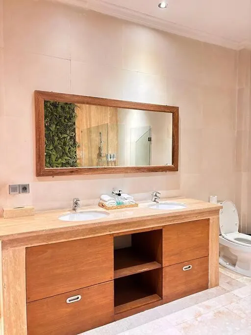4 Bedroom Tropical Luxury Villa Seminyak