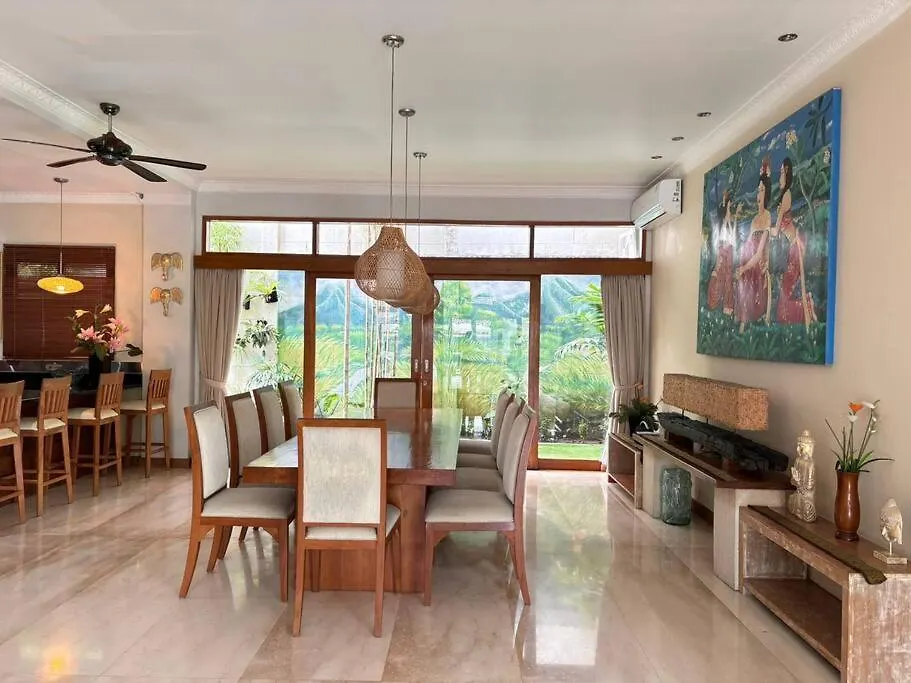 4 Bedroom Tropical Luxury Villa Seminyak  Indonesia