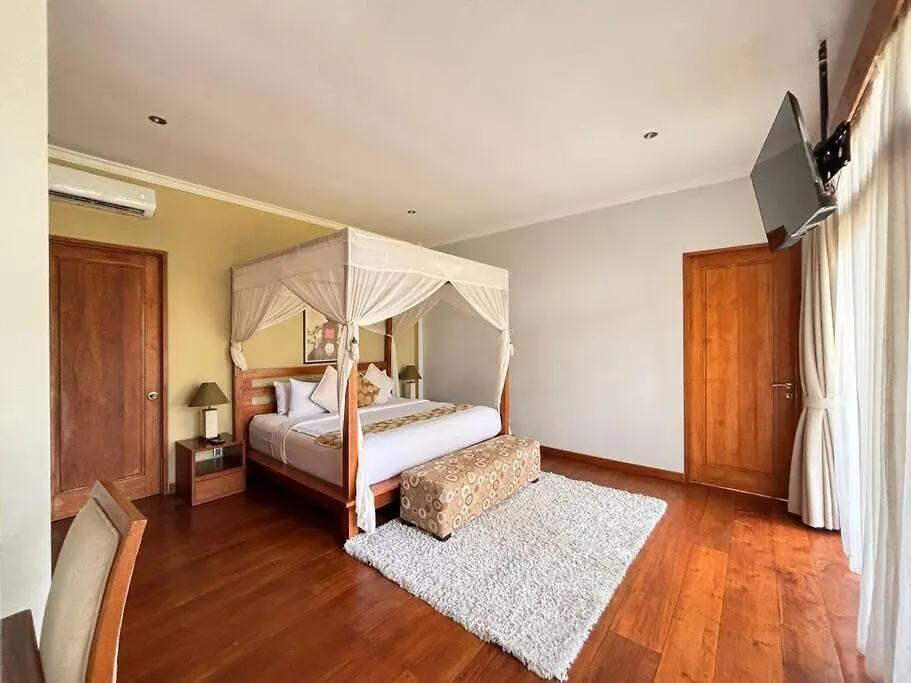 4 Bedroom Tropical Luxury Villa Seminyak  Indonesia